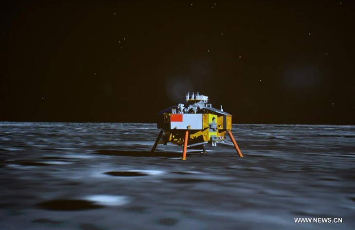 China’s spacecraft lands on Moon - ảnh 1