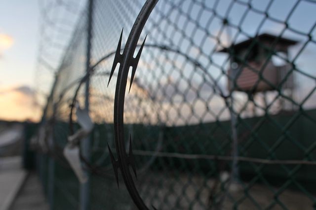 Obama administration urges Congress to close Guantanamo prison - ảnh 1
