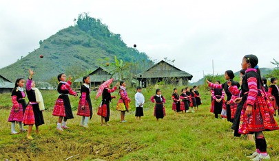 New Year celebration of the Mong people - ảnh 1