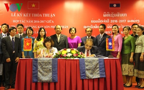Ho Chi Minh museum and Cayson Phomvihane museum enhance cooperation - ảnh 1