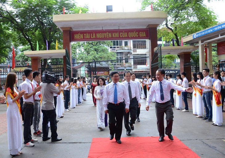 More than 22 million students attend new school year ceremonies - ảnh 3