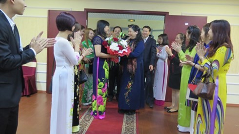 NA Vice Chairwoman Tong Thi Phong visits Russia - ảnh 2