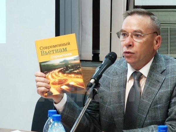 Research book on Vietnam introduced in Russia - ảnh 1