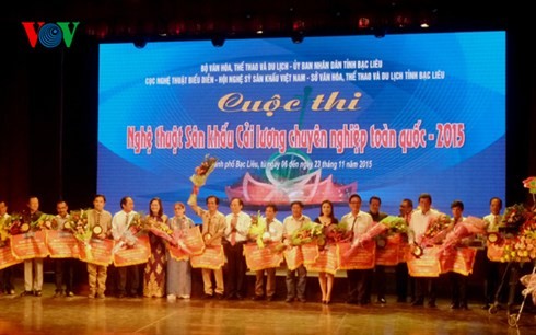 Northern Cai Luong inspires southern audience  - ảnh 1