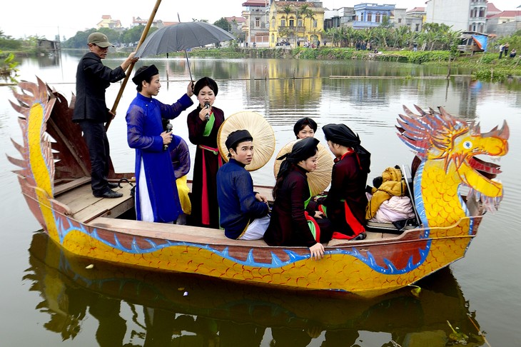 Lim festival attracts thousands of visitors - ảnh 1