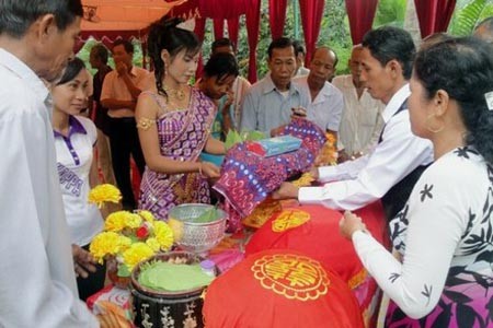 Wedding ceremony of the Khmer - ảnh 1