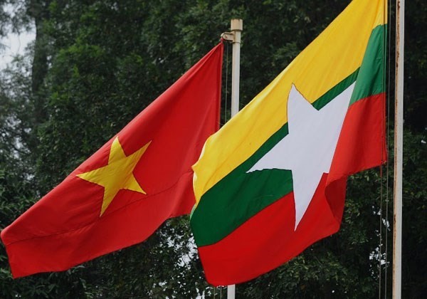 Deputy Foreign Minister Vu Hong Nam works with Myanmar’s Foreign Ministry - ảnh 1