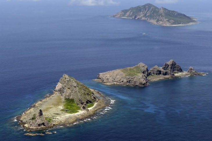 Chinese ships appear near disputed islands with Japan - ảnh 1