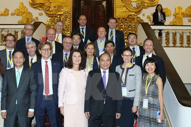 Prime Minister Nguyen Xuan Phuc receives Swedish Trade Minister - ảnh 1
