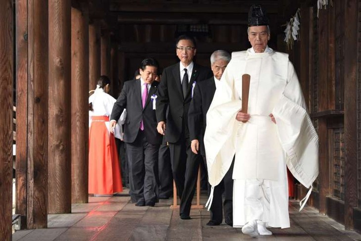 China-Japan-South Korea tense relations over Yasukuni shrine visits - ảnh 1