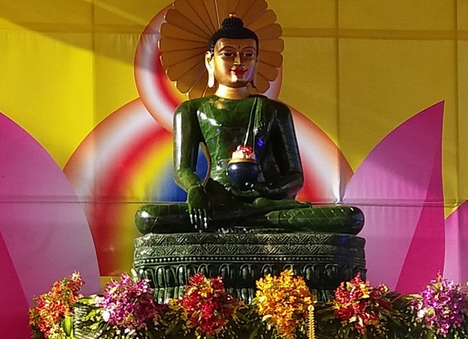 Soc Trang welcomes Jade Buddha for Universal Peace  - ảnh 1