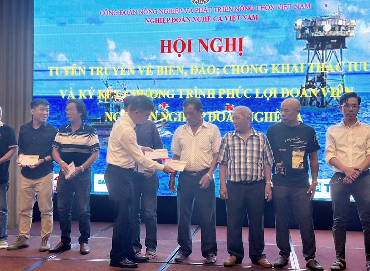 Conference raises public awareness on illegal fishing - ảnh 1