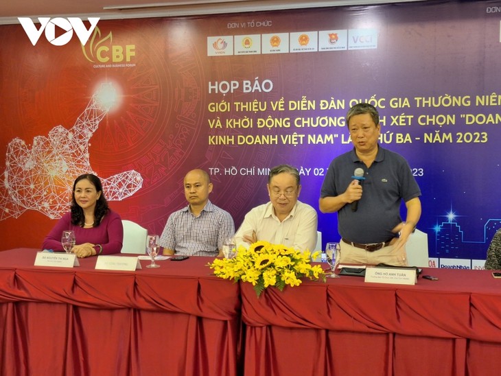 Third program “Enterprises meeting Vietnam's business culture standard” launched - ảnh 1