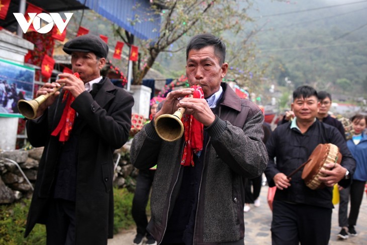 Bride-welcoming ceremony of the Giay in Lai Chau - ảnh 10