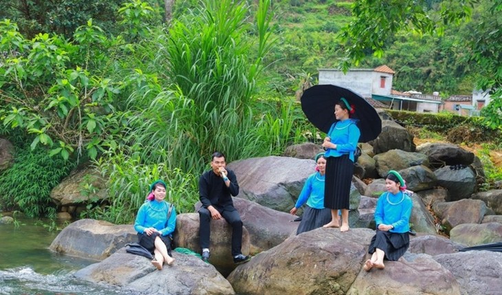 Soong Co singing, a national intangible heritage of the San Chi - ảnh 1