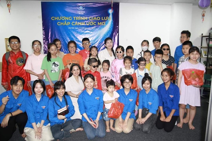 RB Club gives wings to visually impaired children's dreams - ảnh 1