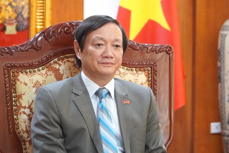Vietnam gives top priority to relations with Laos, Cambodia - ảnh 2