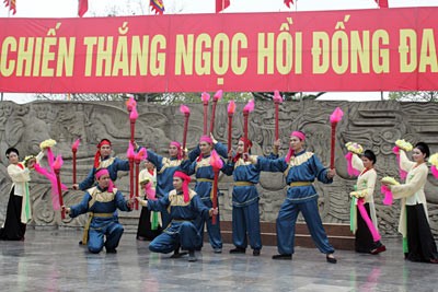 Making a pilgrimage to Ngoc Hoi - Dong Da festival  - ảnh 1
