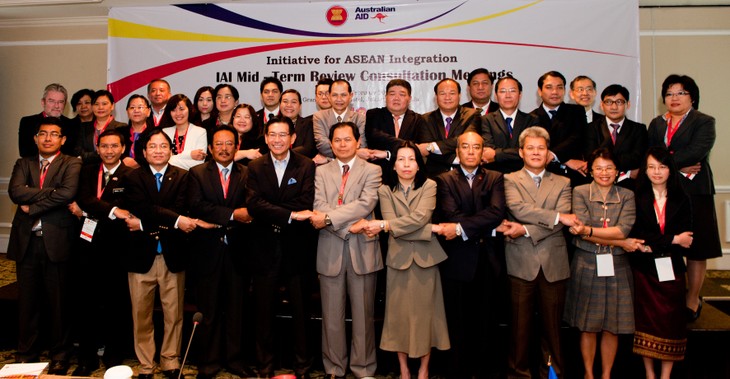 ASEAN makes mid-term review on its integration - ảnh 1