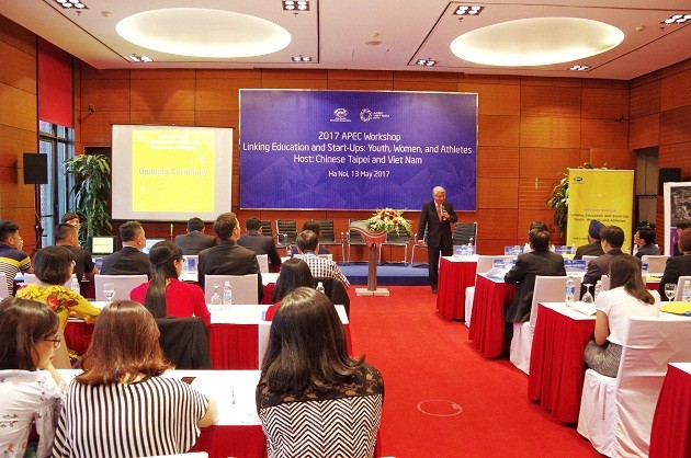 APEC SOM2 discusses trade facilitation, human resource development - ảnh 2
