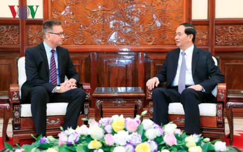  President Tran Dai Quang receives foreign ambassadors - ảnh 3