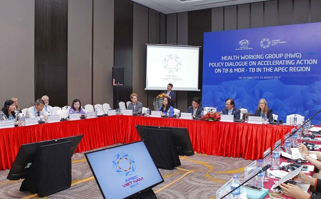 Policy dialogue aims to speed up action on tuberculosis in APEC - ảnh 1