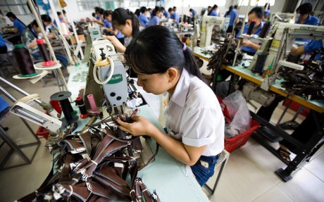 More transparent, favorable business climate improves Vietnam' competitiveness - ảnh 2