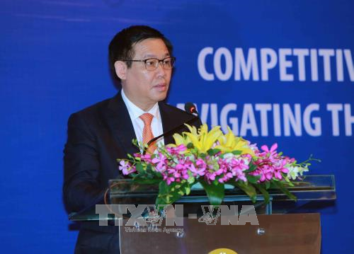 Vietnam seeks to enhance competitiveness, inclusive growth - ảnh 1
