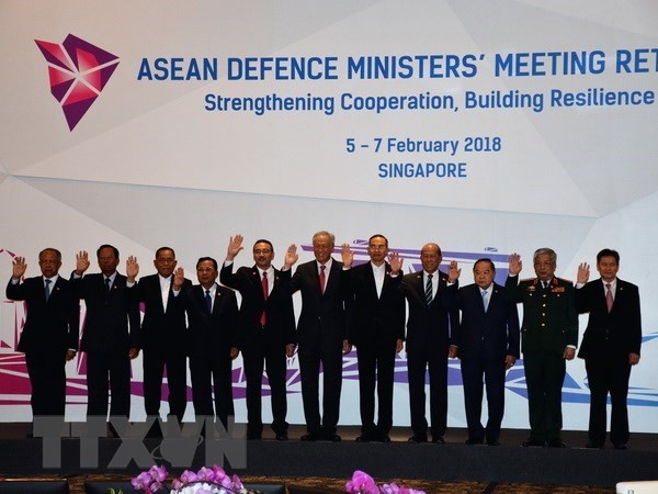 ASEAN defense officials boost cooperation for regional peace, stability  - ảnh 1