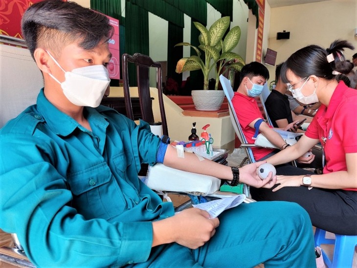 Voluntary blood donation movement spreads across Soc Trang province - ảnh 1