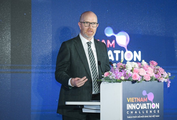 Meta senior official insists best support for innovation in Vietnam is innovative products - ảnh 1