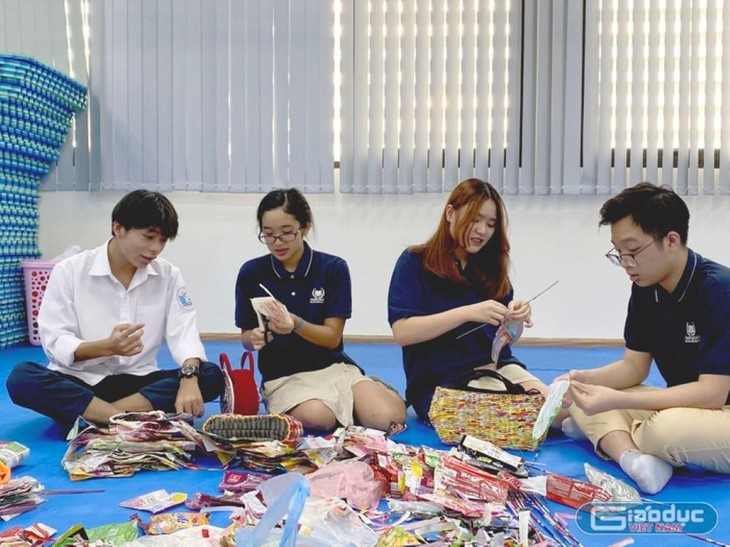 “Instant Noodle Packaging for Recycling” Club spreads green lifestyle - ảnh 1