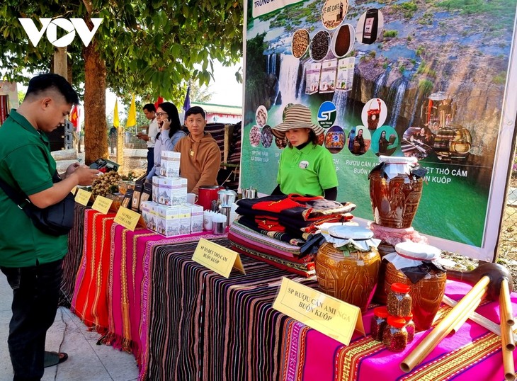 Ethnic communities do community tourism in Dak Lak province - ảnh 2