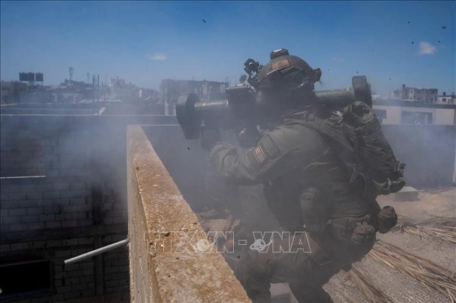 Israel continues attack on Rafah despite ICJ ruling - ảnh 1