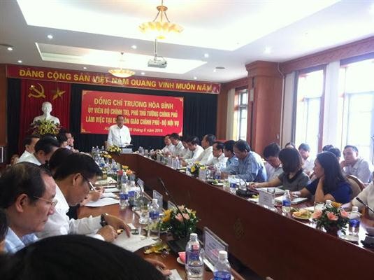 越南政府副总理张和平与政府宗教委员会举行座谈 - ảnh 1