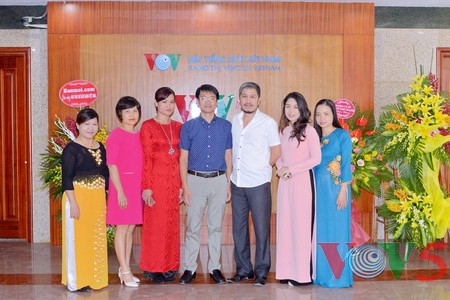 VOV5隆重举行越南革命新闻节91周年庆祝活动 - ảnh 11