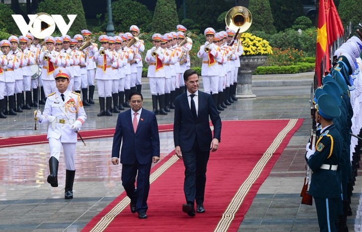 Toàn cảnh: Thủ tướng Phạm Minh Chính chủ trì Lễ đón chính thức Thủ tướng Hà Lan - ảnh 3