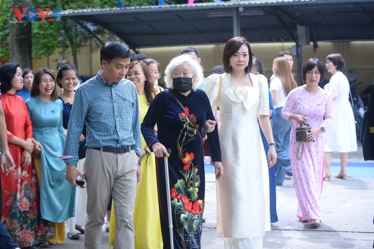 Kỷ niệm 50 năm thành lập trường THPT Phan Đình Phùng: Hân hoan về lại trường xưa - ảnh 7