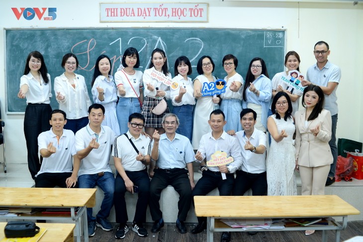Kỷ niệm 50 năm thành lập trường THPT Phan Đình Phùng: Hân hoan về lại trường xưa - ảnh 11