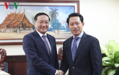 Félicitations en l’honneur du 55ème anniversaire des relations diplomatiques Vietnam-Laos - ảnh 1