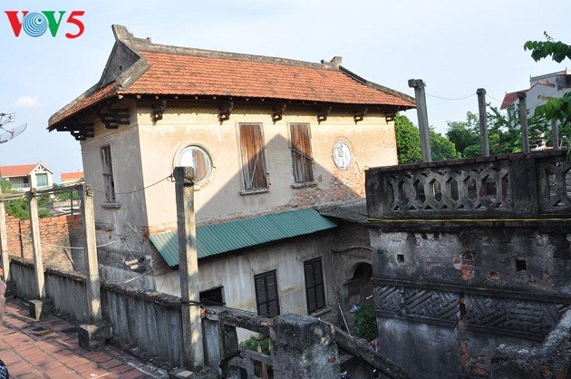 L’architecture franco-vietnamienne au village de Cu Dà - ảnh 3