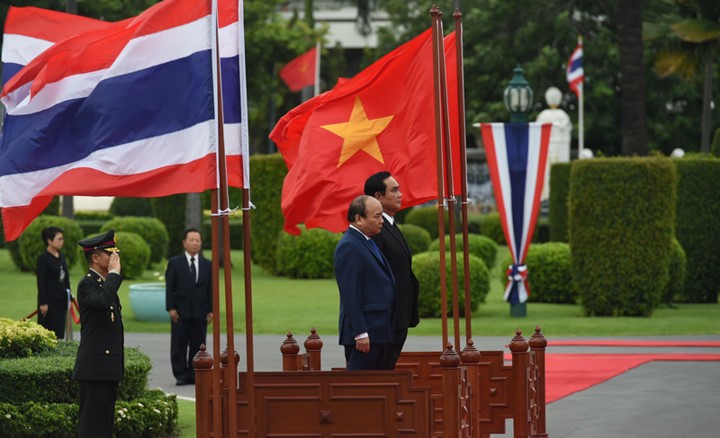 La visite en Thaïlande du Premier ministre vietnamien couverte par la presse thaïlandaise - ảnh 1