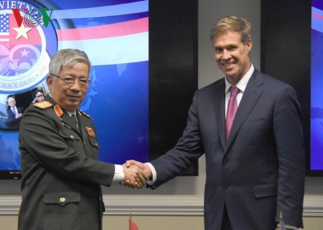 Dialogue sur la politique de défense Vietnam-Etats-Unis - ảnh 1
