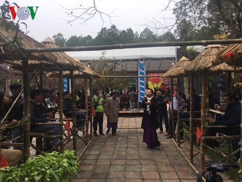 Thua Thien-Hue: ouverture de la fête du temple de Huyen Tran - ảnh 1