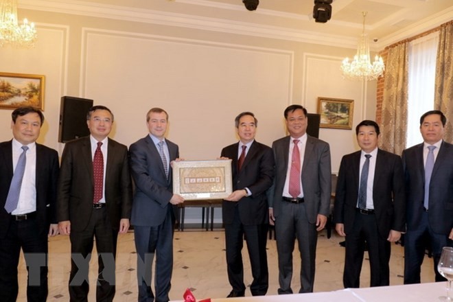 Le Vietnam contribue au 22e Forum économique international de Saint-Pétersbourg - ảnh 1