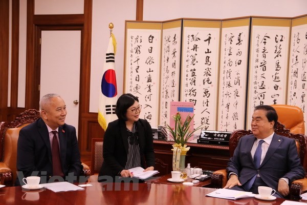 L’Ambassadeur du Vietnam reçu par le président de l’Assemblée nationale sud-coréenne  - ảnh 1