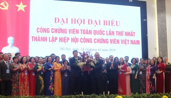 Truong Hoa Binh au congrès national des notaires - ảnh 1