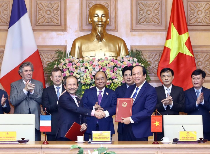 Vietnam-France: Coopération dans l’édification de l’e-gouvernement - ảnh 1
