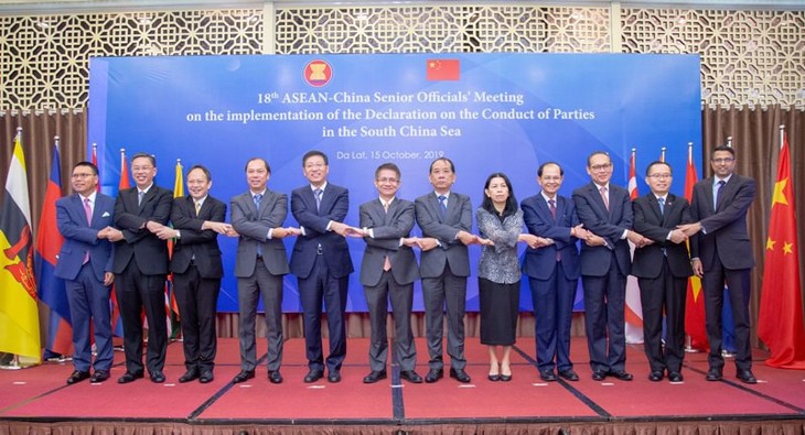 18e réunion des hauts officiels ASEAN-Chine sur la DOC - ảnh 1