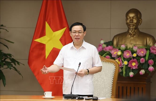 Vuong Dinh Huê rencontre le président du groupe d'assurance chinois Taiping - ảnh 1